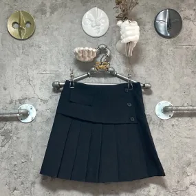 black pleated mini skirt