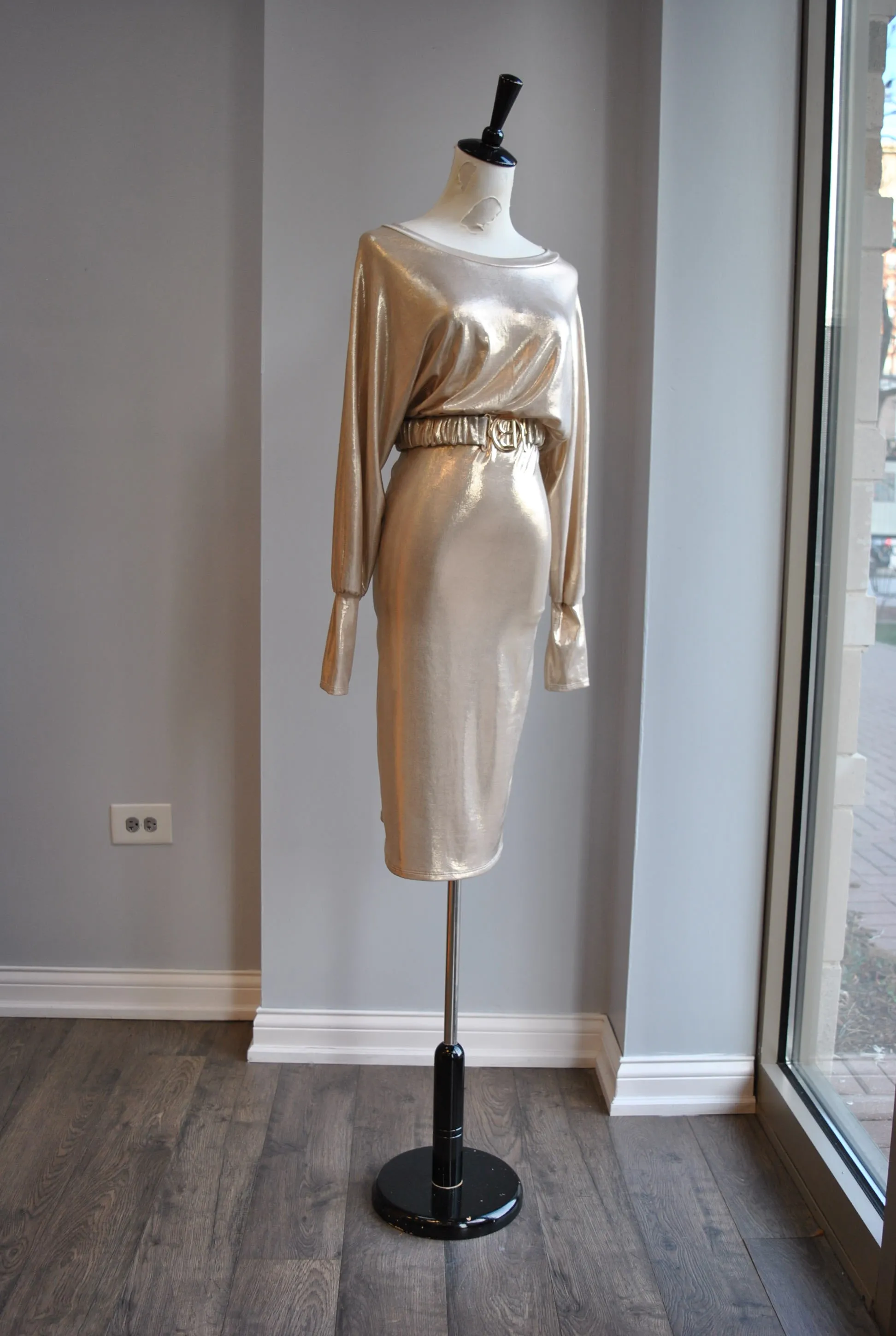 CLEARANCE - LIGHT GOLD MIDI PARTY DRESS WITH A BELT