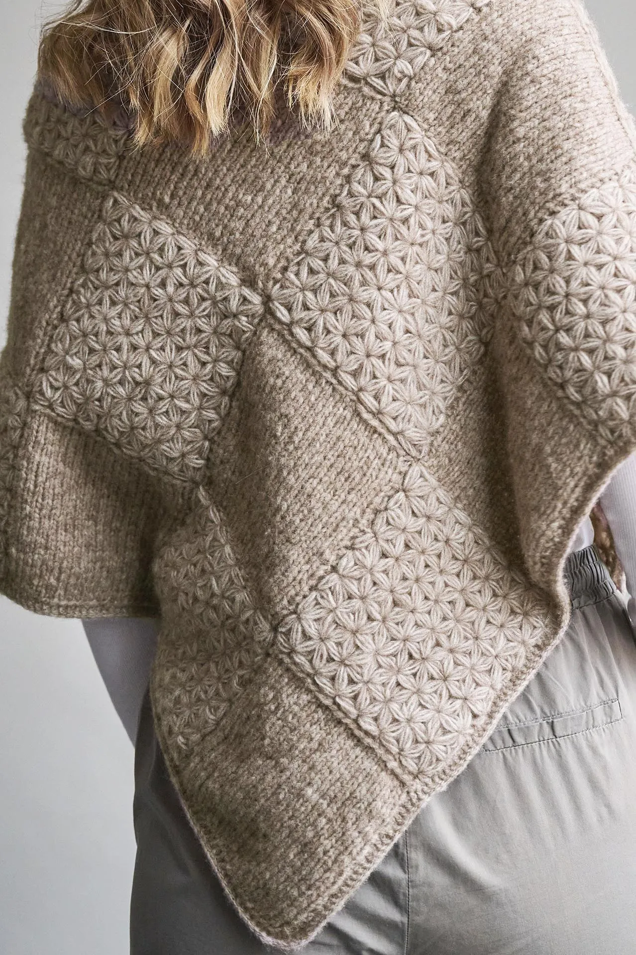 Jasmin poncho