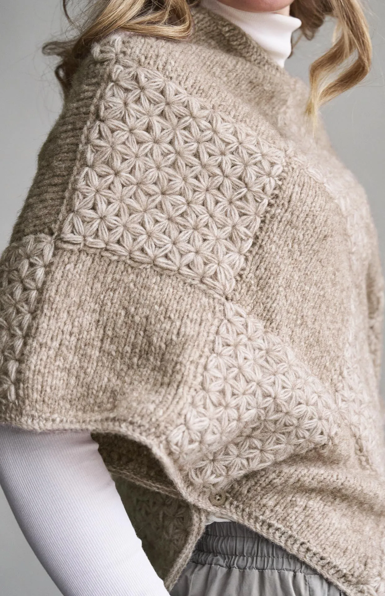 Jasmin poncho