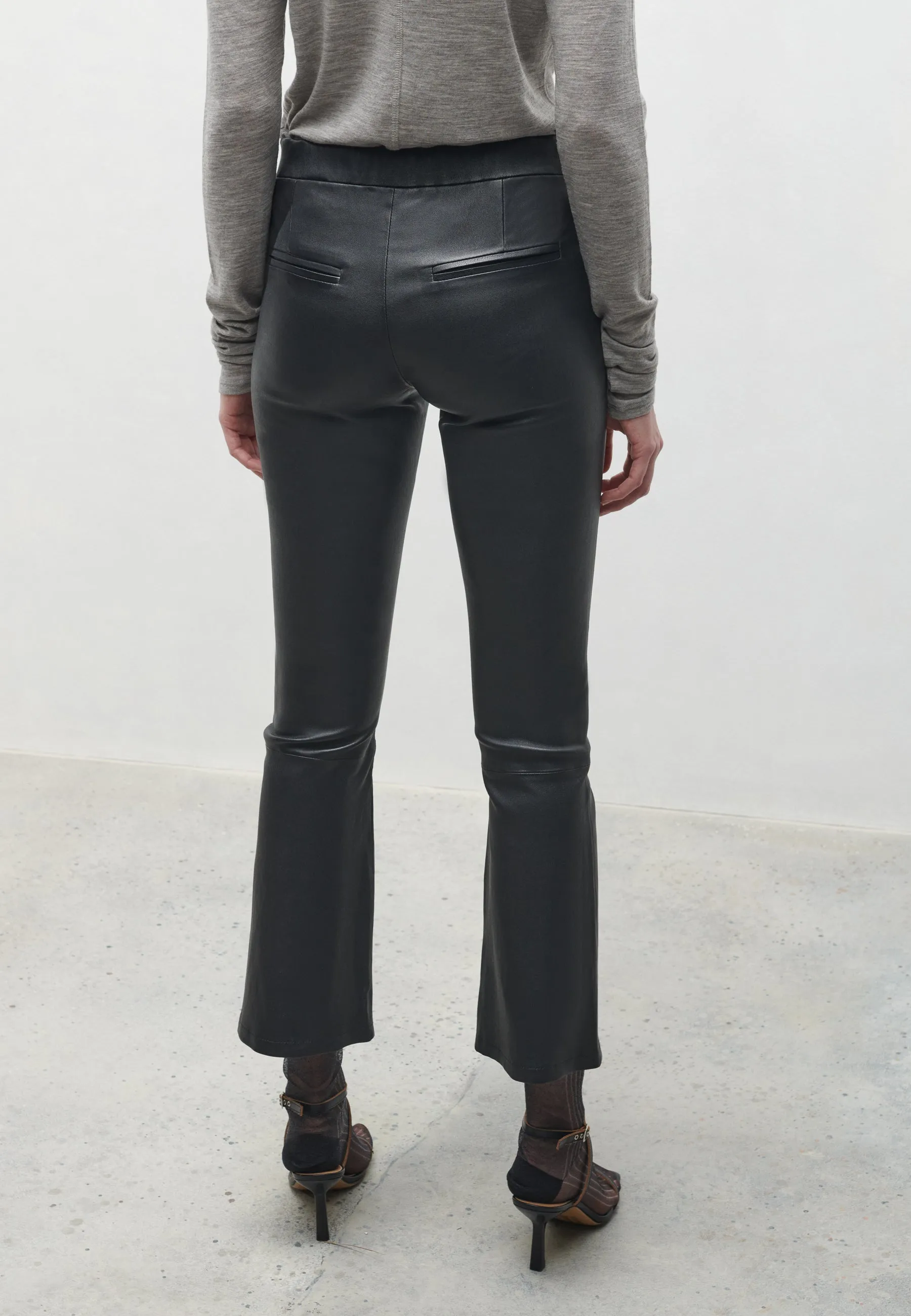 LIVELY | Leather kick-flare legging