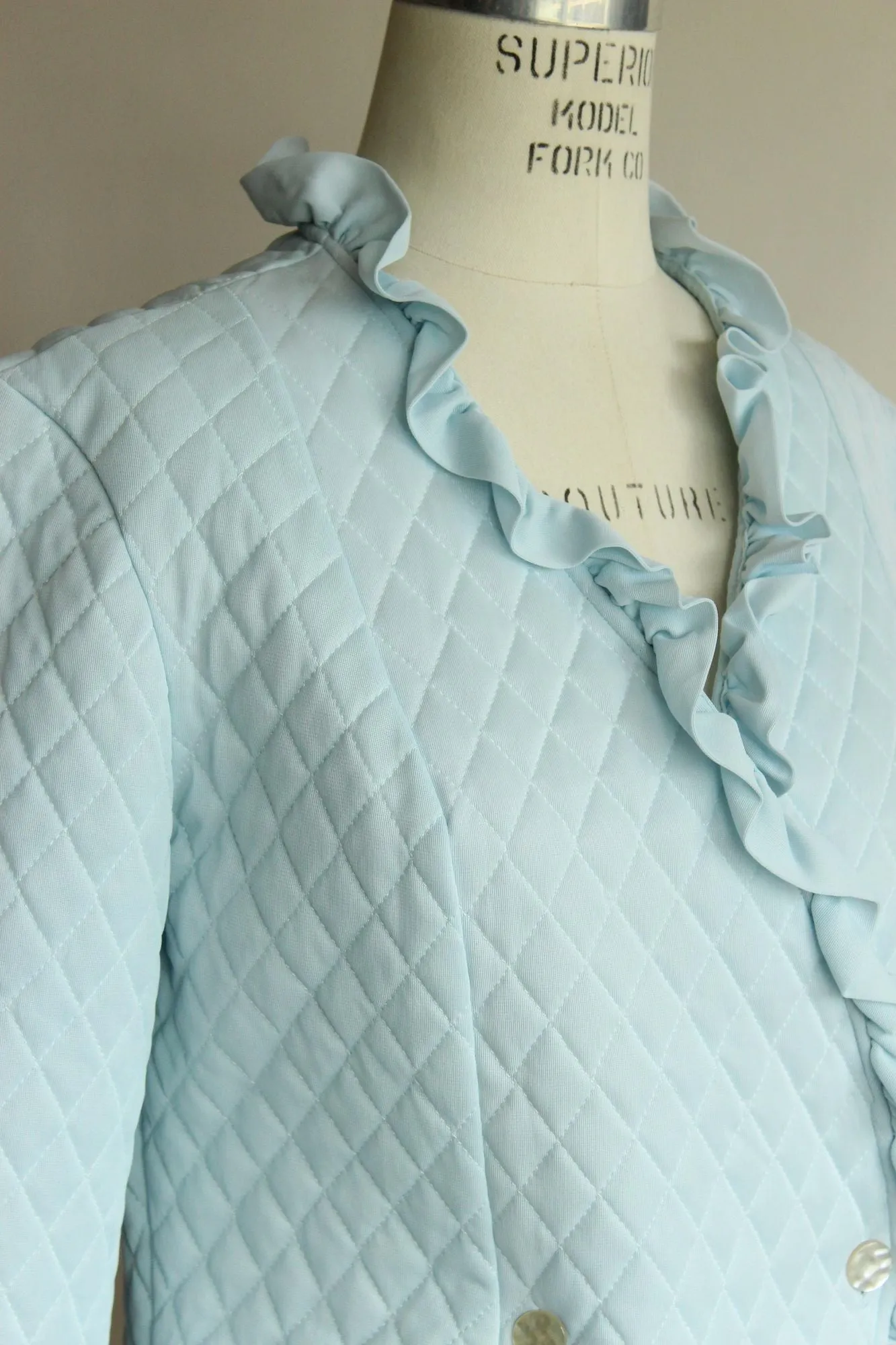Vintage 1960s Saramae Lingerie Blue Quilted Bed Jacket
