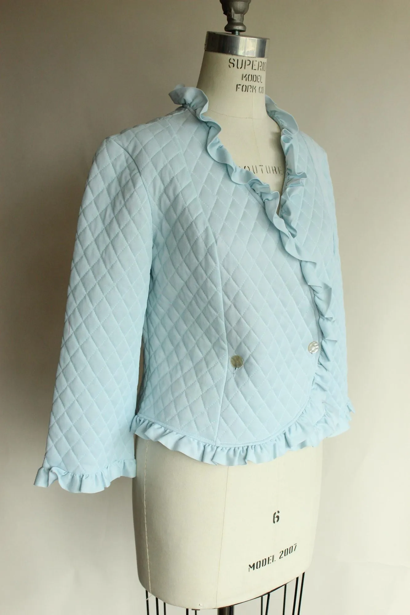 Vintage 1960s Saramae Lingerie Blue Quilted Bed Jacket