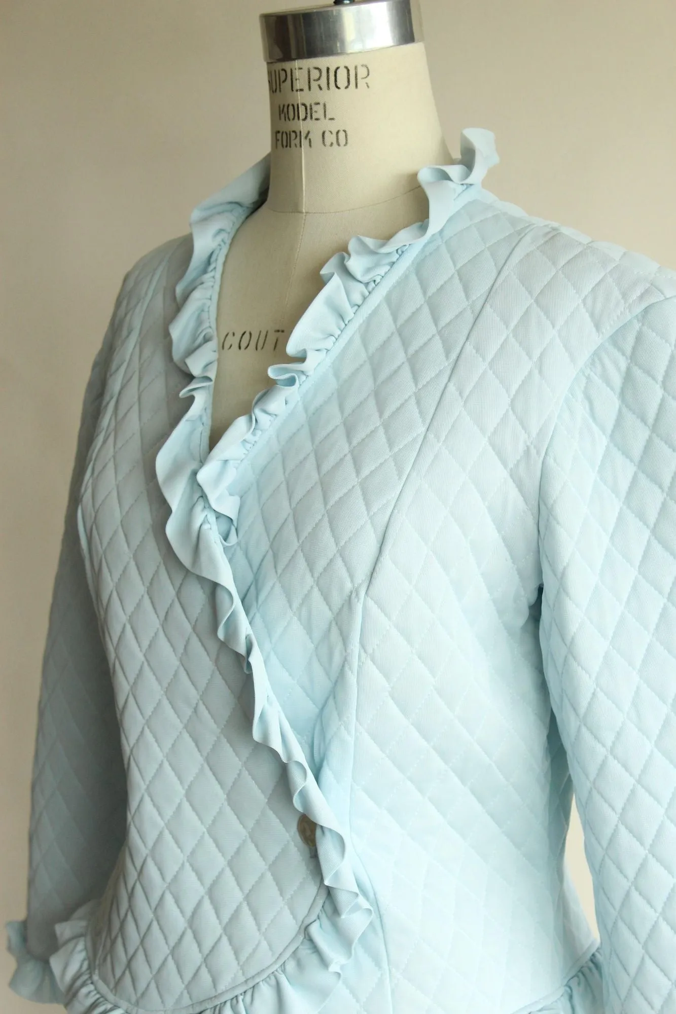 Vintage 1960s Saramae Lingerie Blue Quilted Bed Jacket