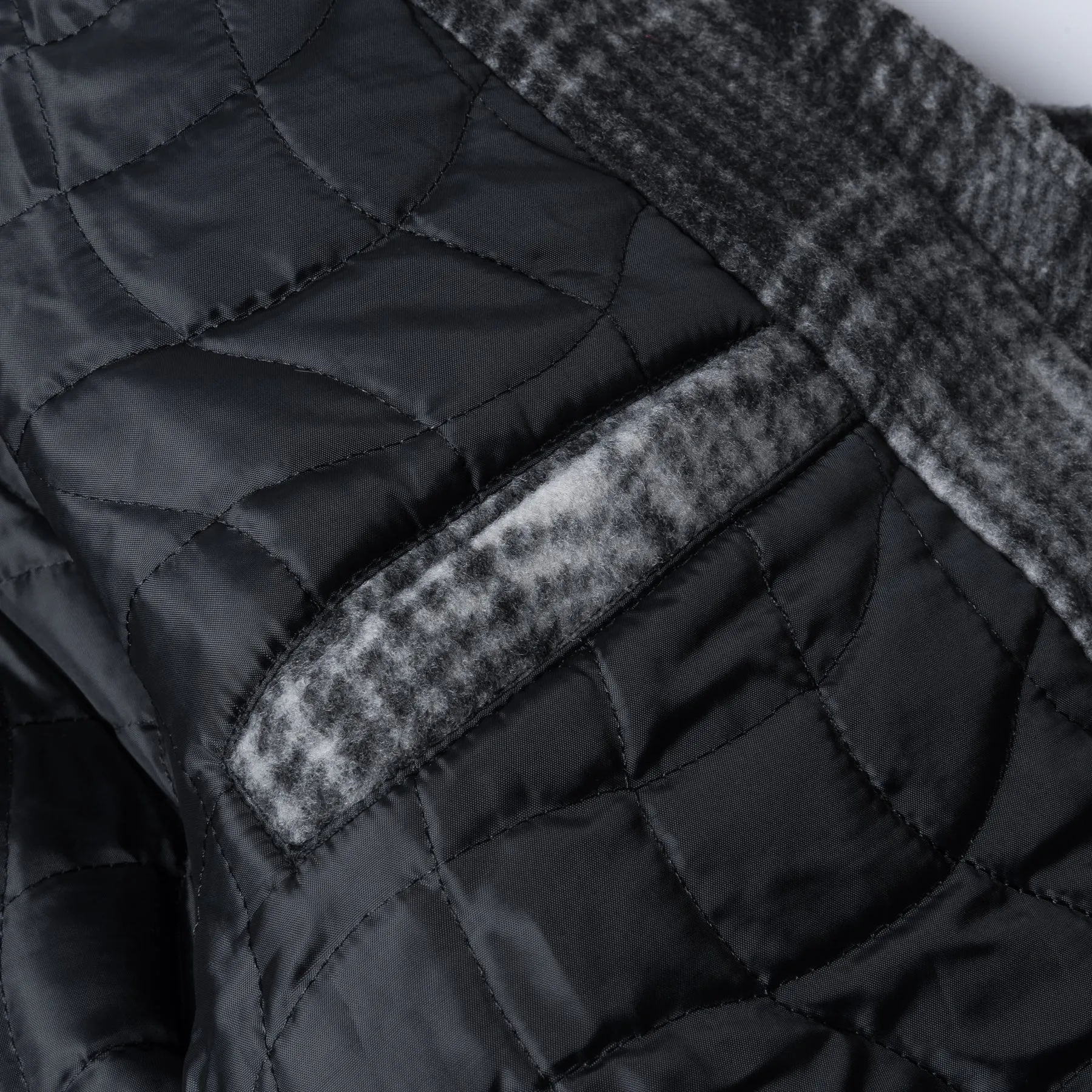 Wave Plaid Jacket - Charcoal
