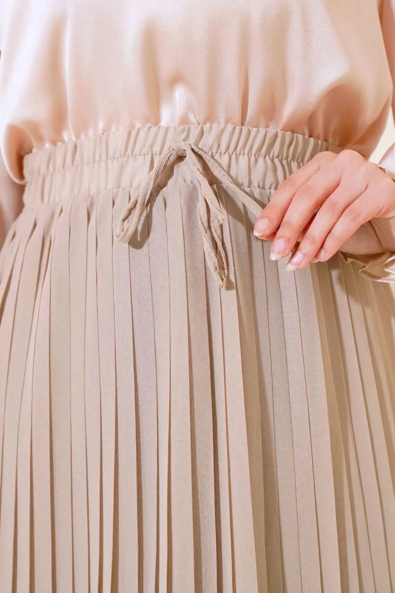 Women's Chiffon Pleated Skirt - Beige